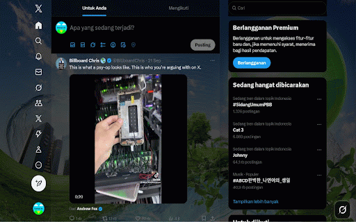 Custom Web Background :: Tired of boring plain pages? This extension lets you add your own background image behind every website you visit.